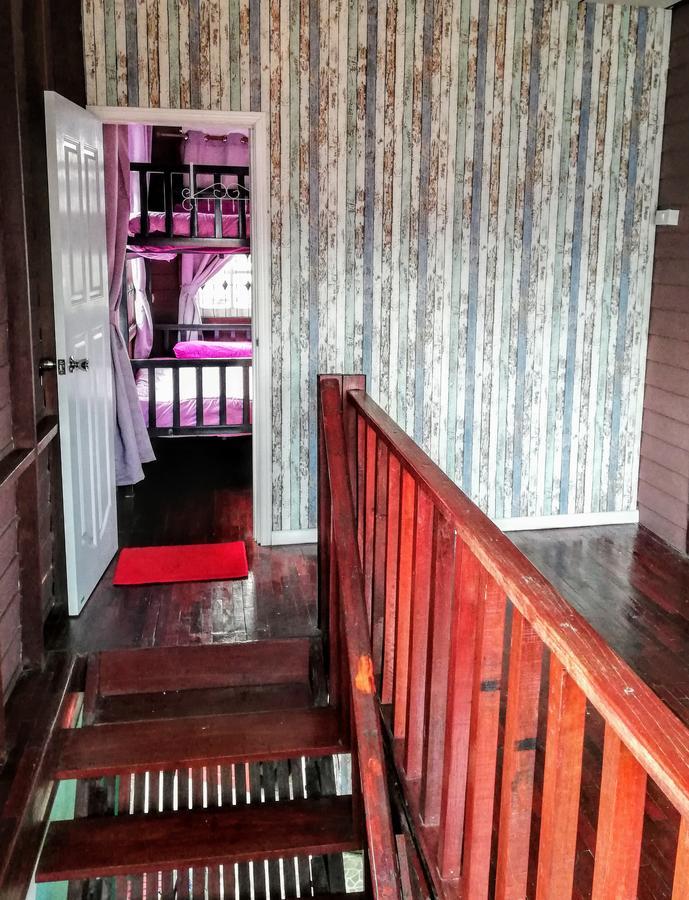 Champion Hostel 2 (Adults Only) Чиангмай Екстериор снимка