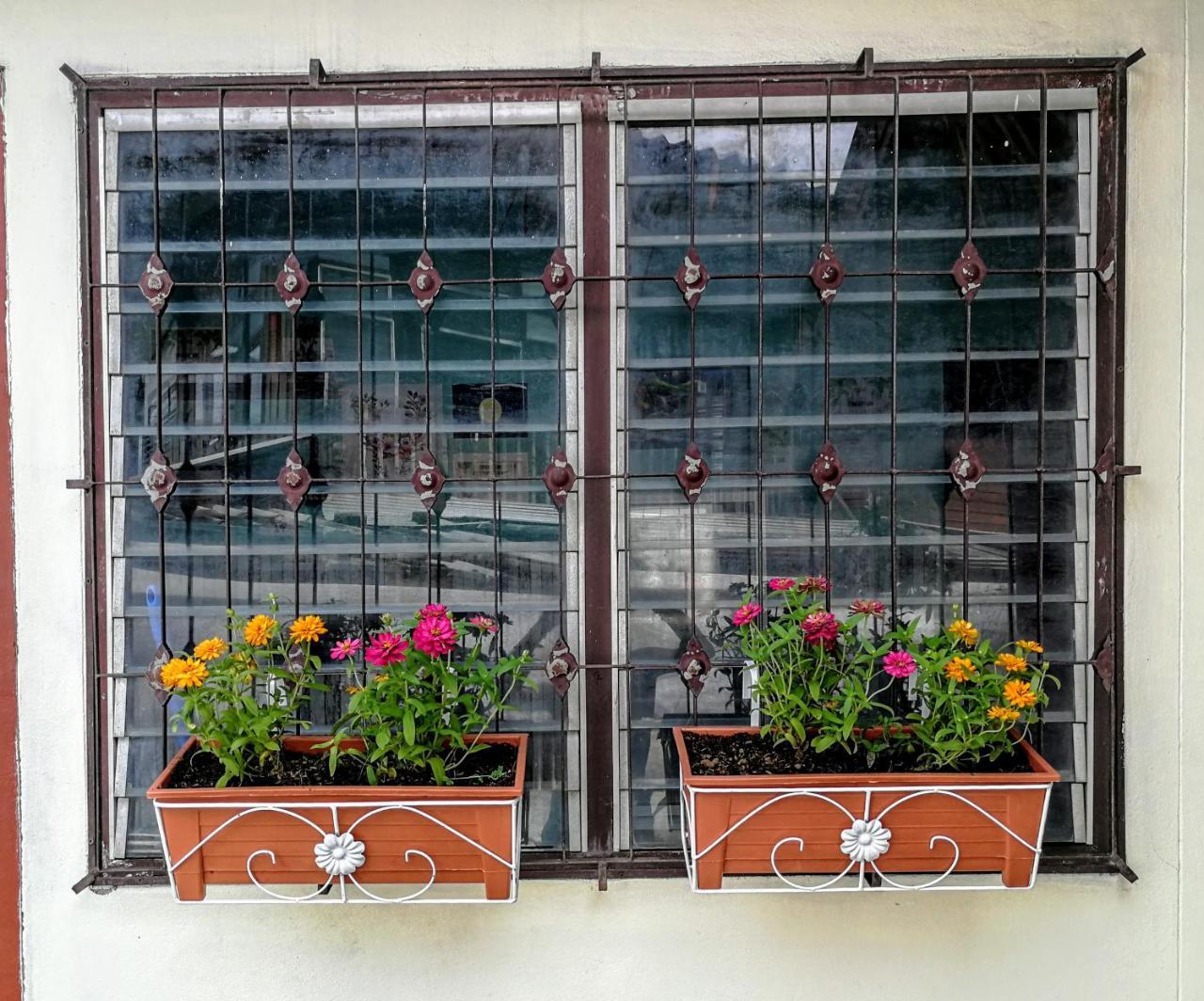 Champion Hostel 2 (Adults Only) Чиангмай Екстериор снимка